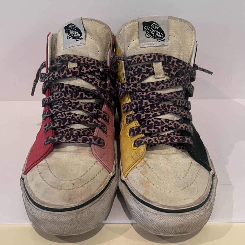 Vans X MoMA Sk8 shoes with leopard laces - Picture 3 of 4